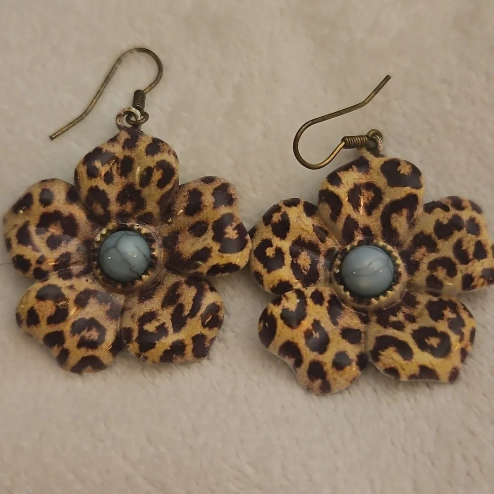 Vintage 1980s Leopard Print Flower Dangle Earrings